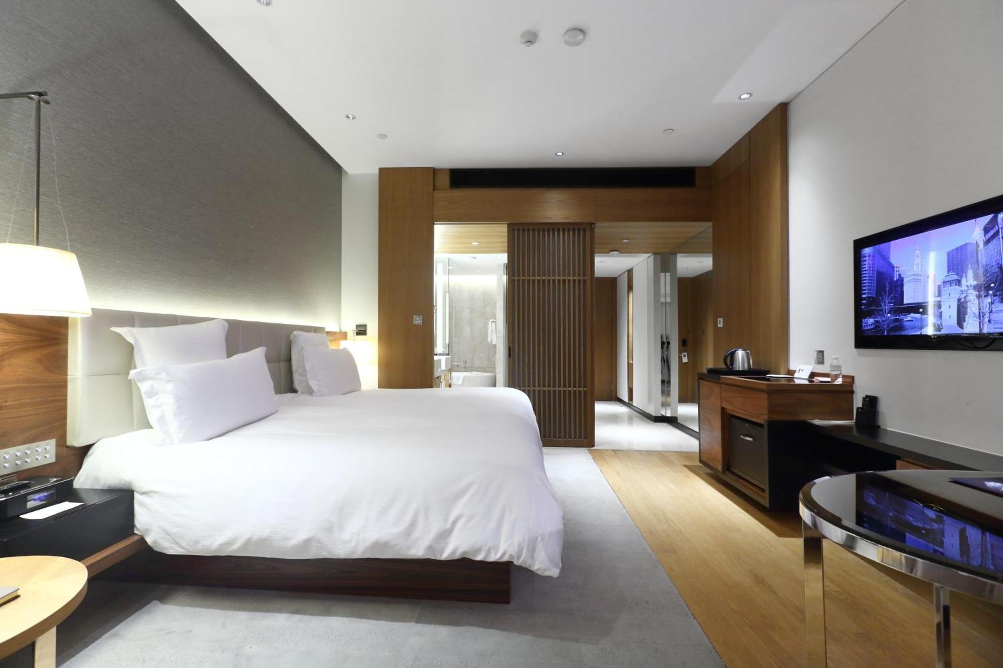 Langham Place, Ningbo Culture Plaza Экстерьер фото