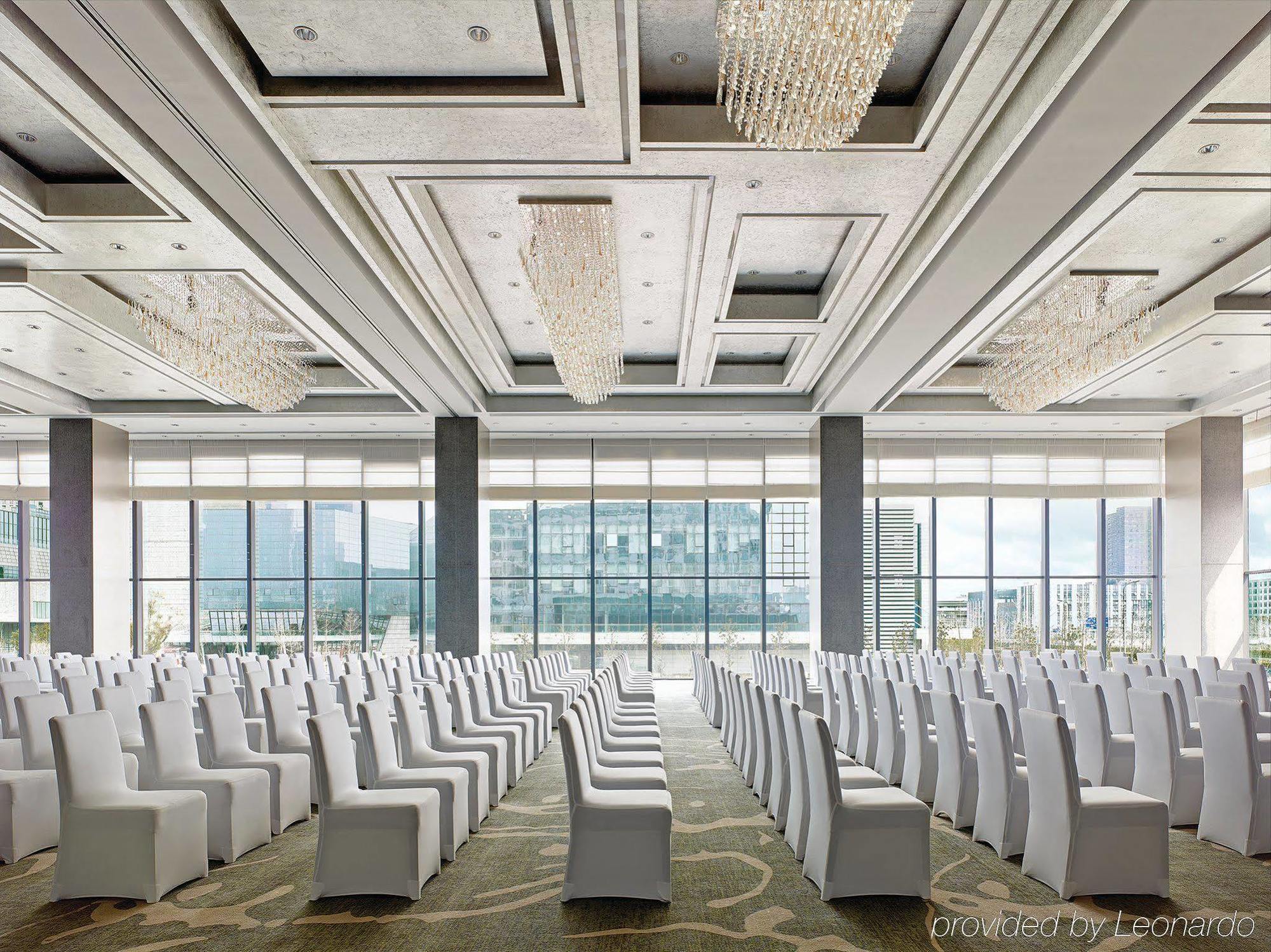 Langham Place, Ningbo Culture Plaza Экстерьер фото